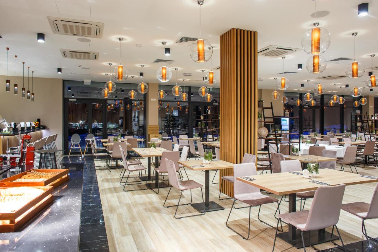 Green Mountain 5* Hotel Karpacz Esterno foto The interior of the restaurant
